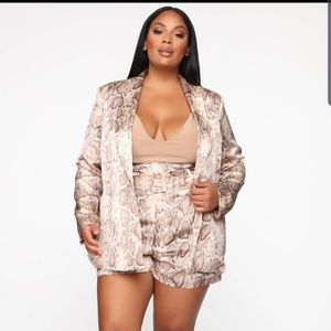 Savvy Snakeskin blazer set- brown